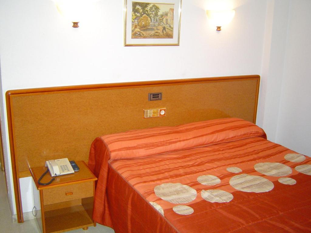 Hotel Lazaro Calamocha Oda fotoğraf