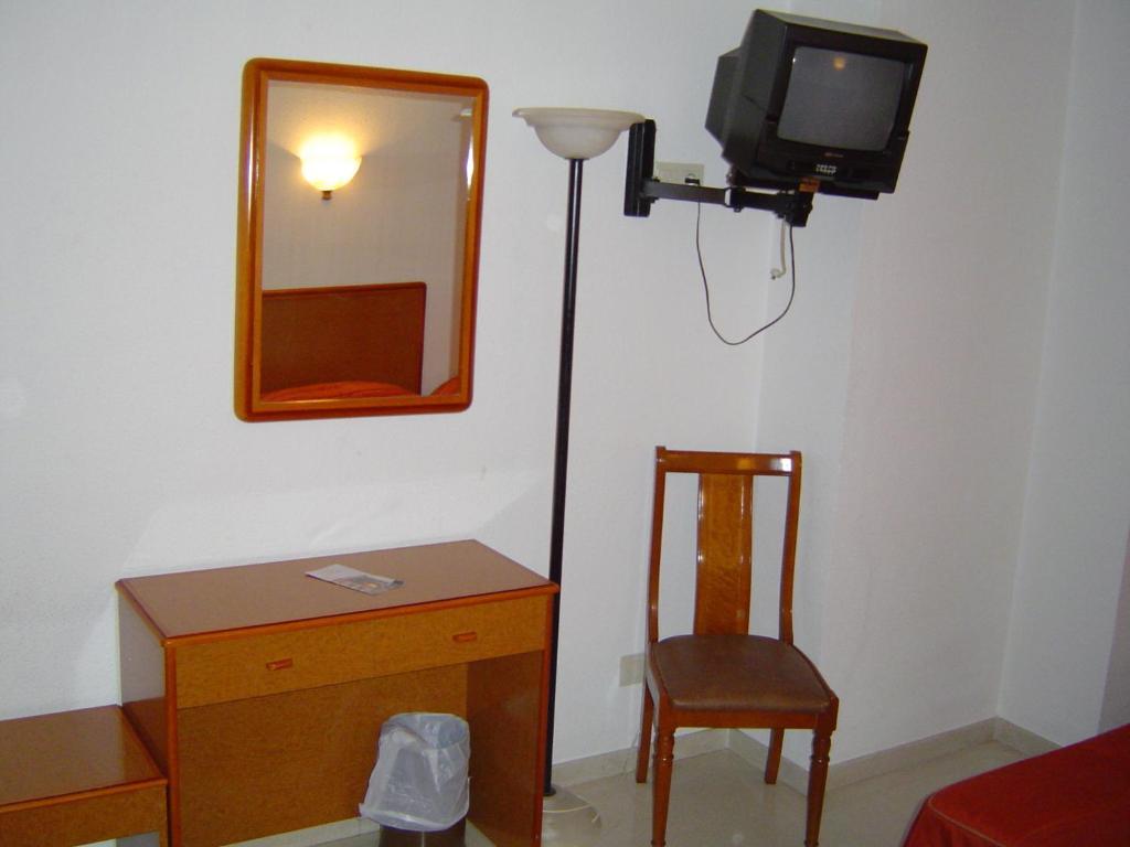 Hotel Lazaro Calamocha Oda fotoğraf
